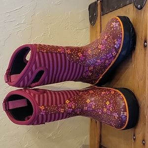 Girls Winter Bogs Boots - Size 10